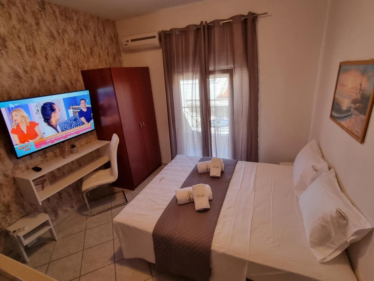 Premium Suites โอฟรีนีออน ภายนอก รูปภาพ